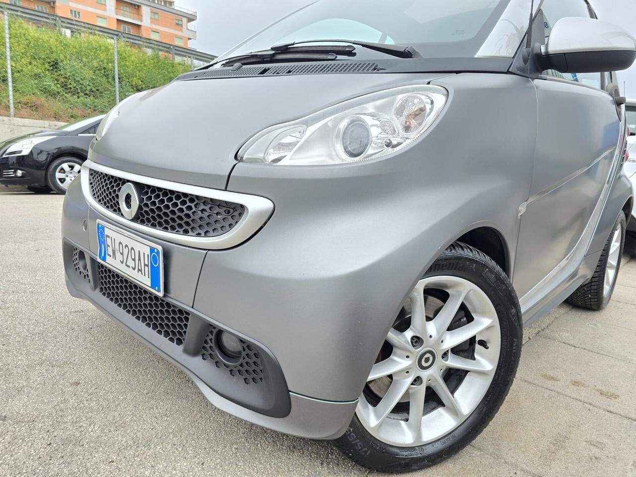Smart ForTwo 1000 52 kW MHD coup passion
