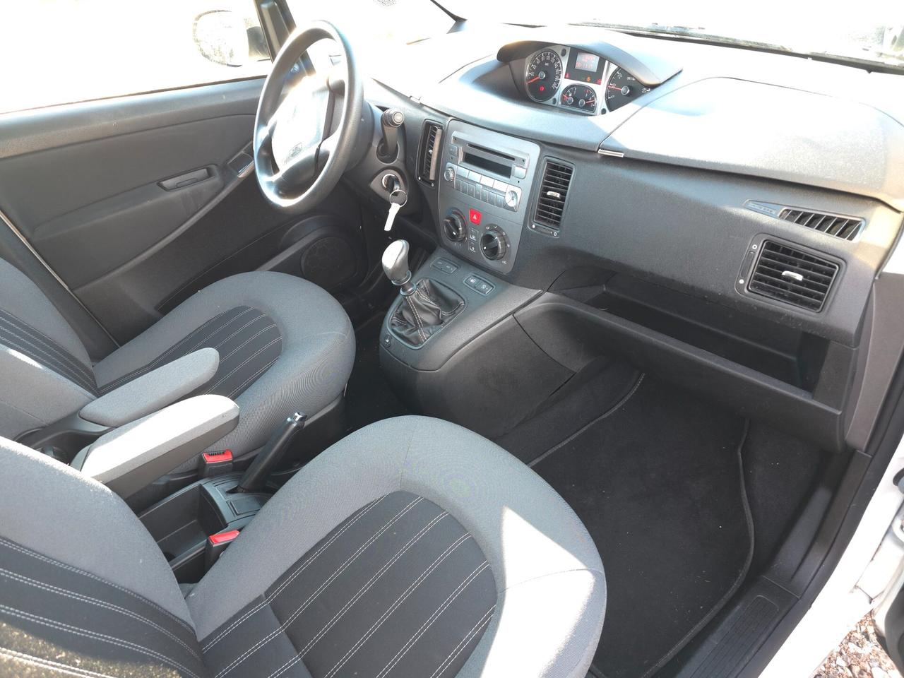 Lancia MUSA 1.4 8V Ecochic (GPL) 5th Avenue