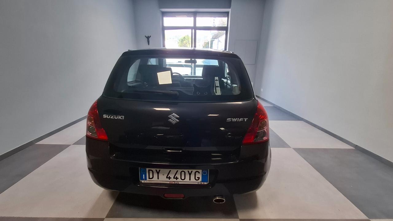 Suzuki Swift 1.3 GPL 3p. GL