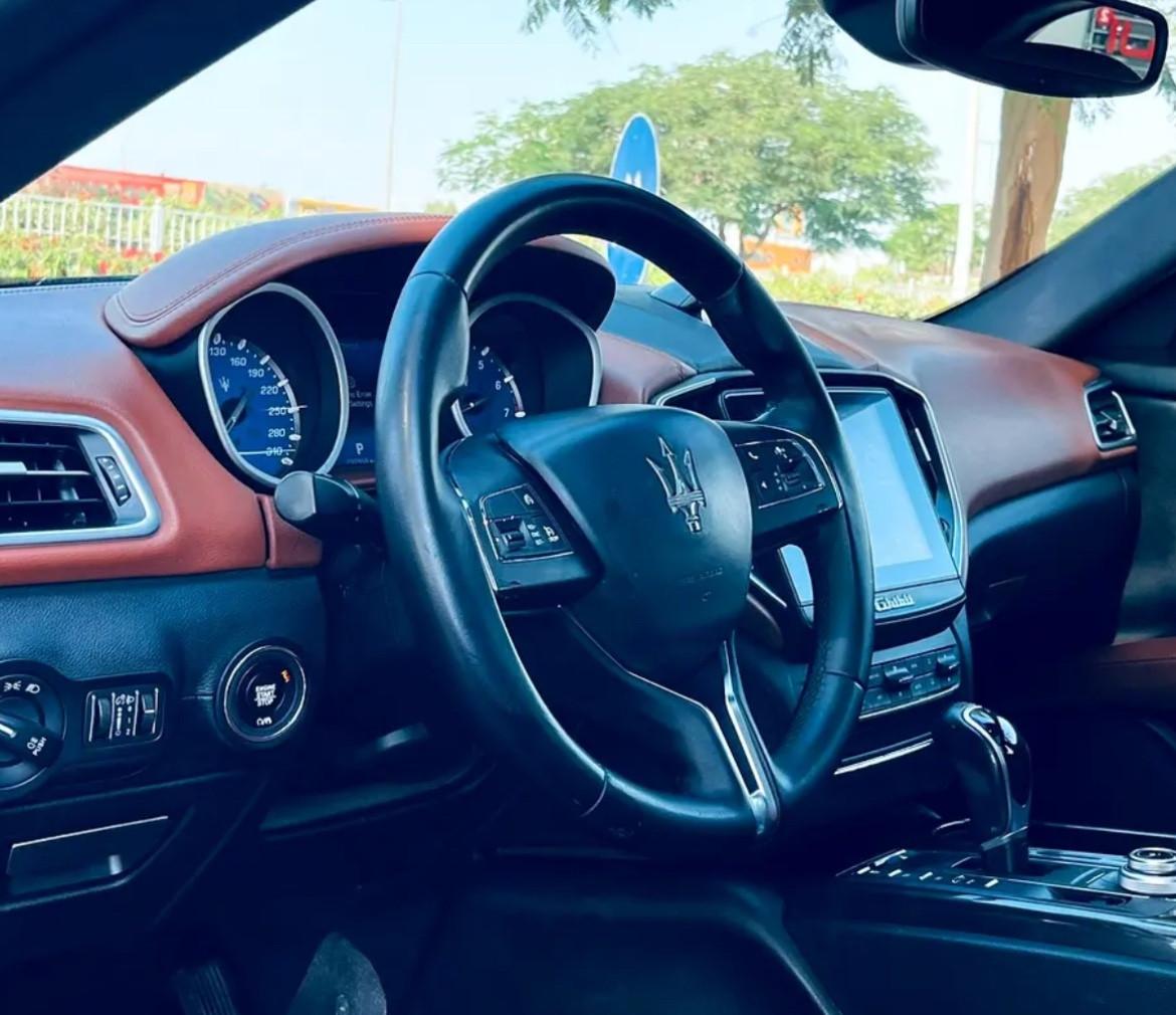 Maserati Ghibli V6 430 CV Q4