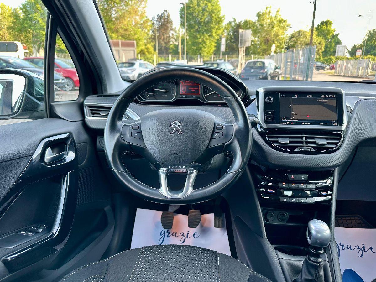PEUGEOT - 208 - BlueHDi 100 S&S 5p. Allure Navi Pack
