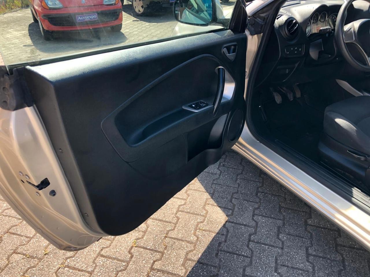 Alfa Romeo MiTo 1.4 8V ADATTA PER NEOPATENTATI CON GARANZIA 12 MESI E POSSIBILITA' DI ESTENSIONE FINO A 36 MESI!!!