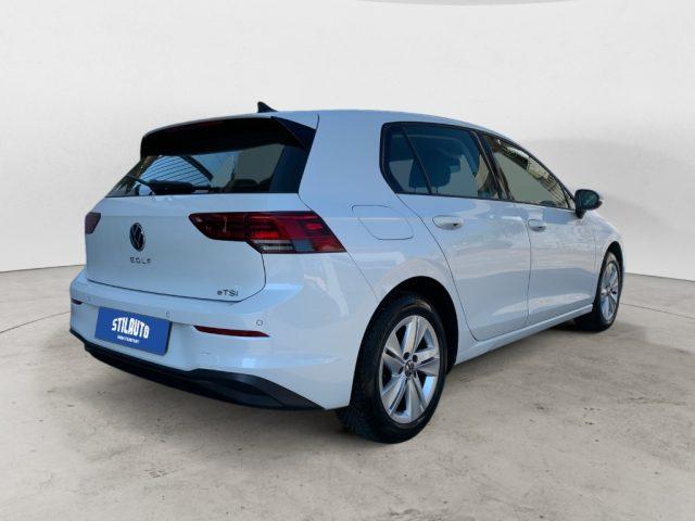 VOLKSWAGEN Golf 1.0 eTSI EVO DSG Life
