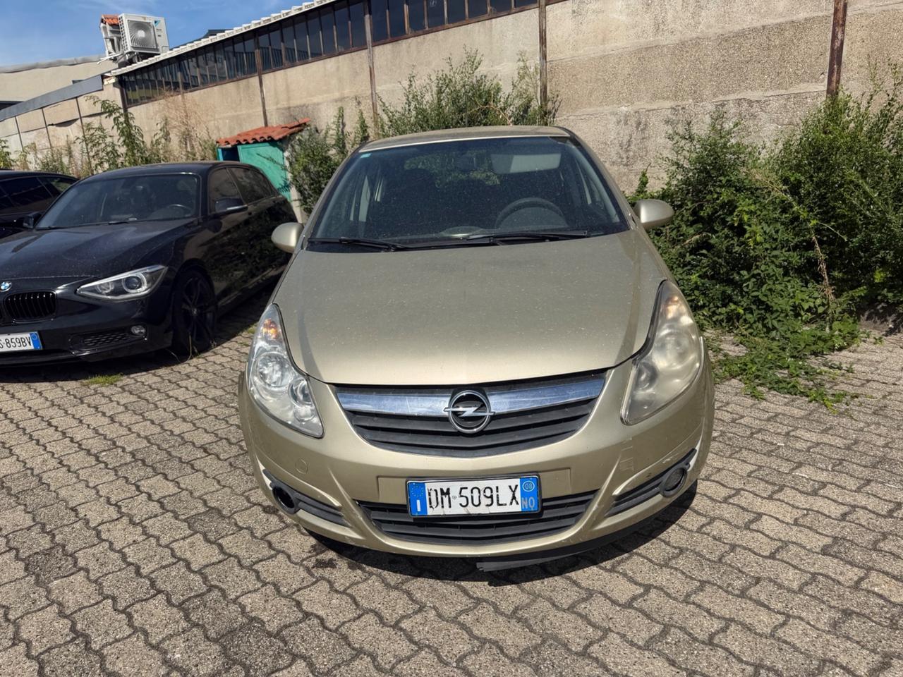 Opel Corsa 1.2 5 porte Cosmo