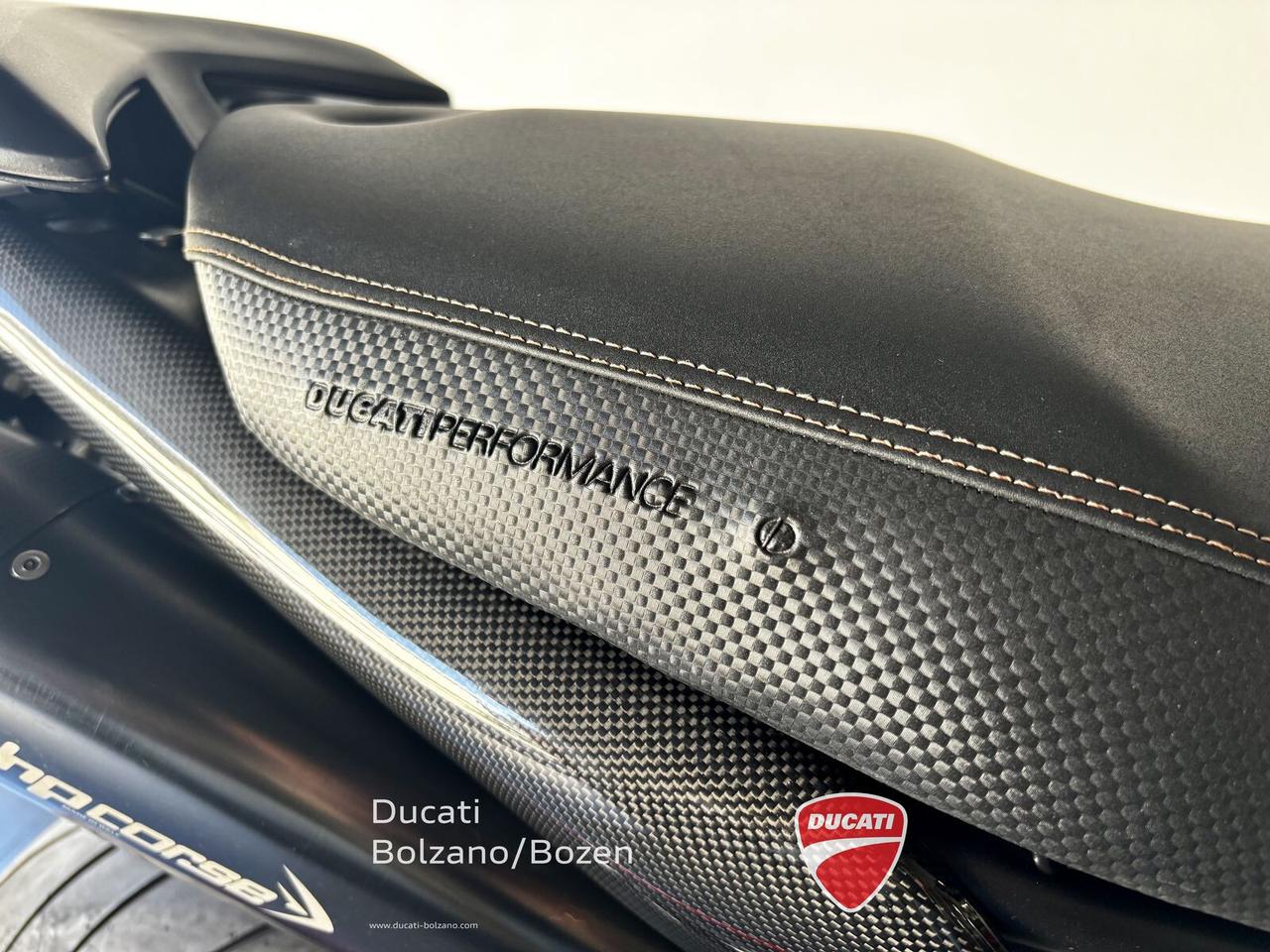 Ducati Hypermotard 796