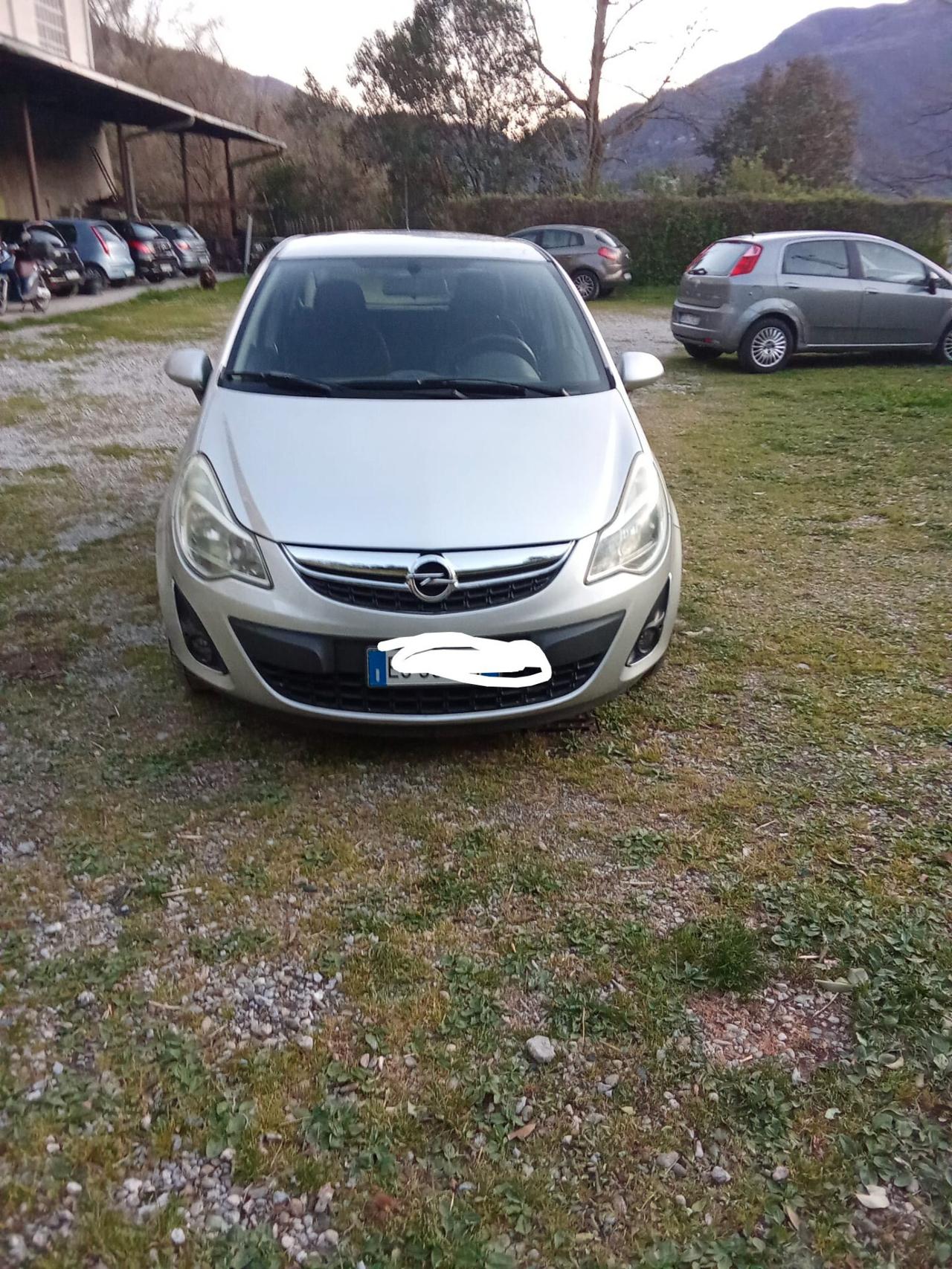 Opel Corsa 1200