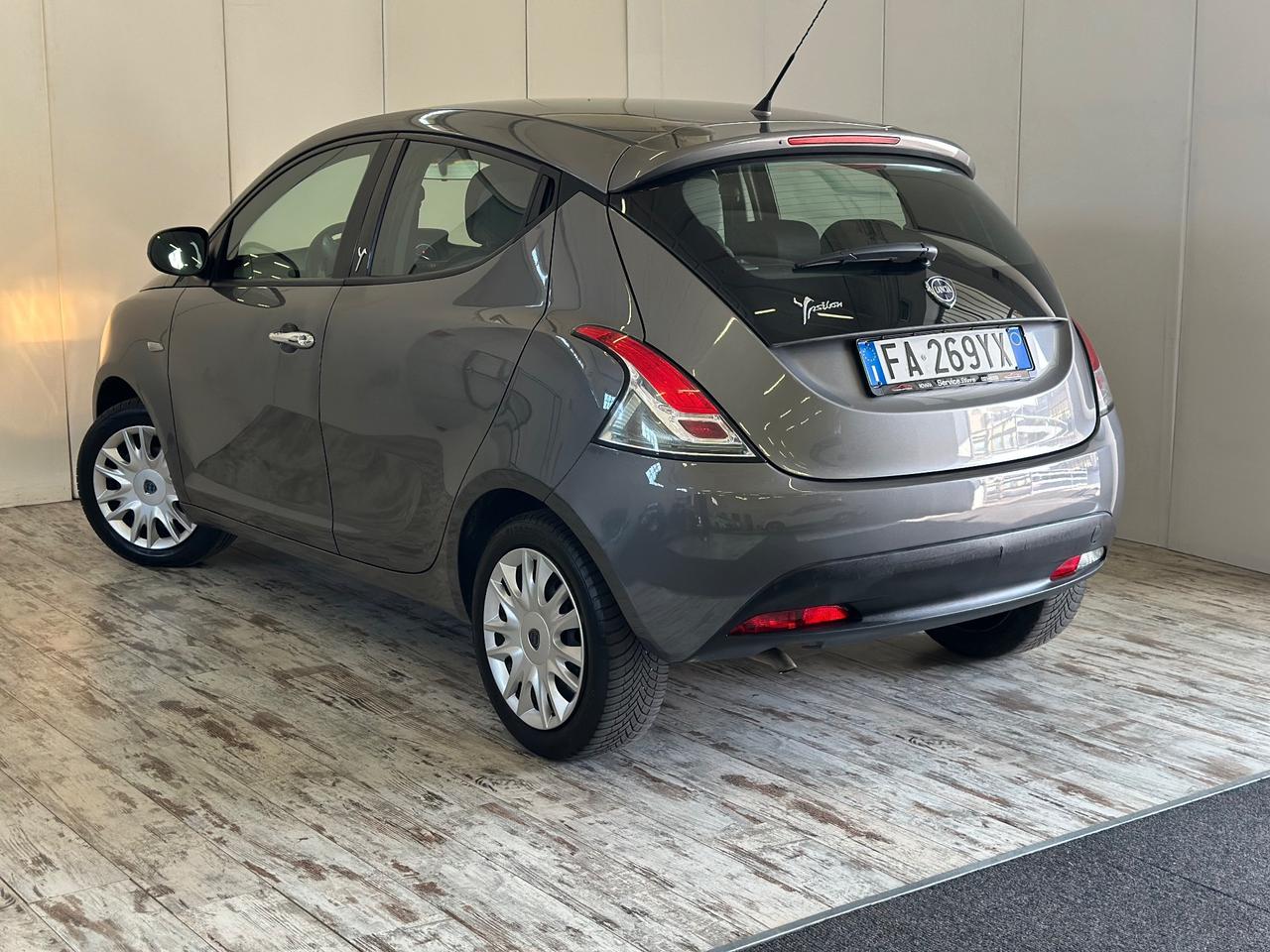 Lancia Ypsilon 1.2 Benzina 69 CV 5 porte Ok Neopatentati