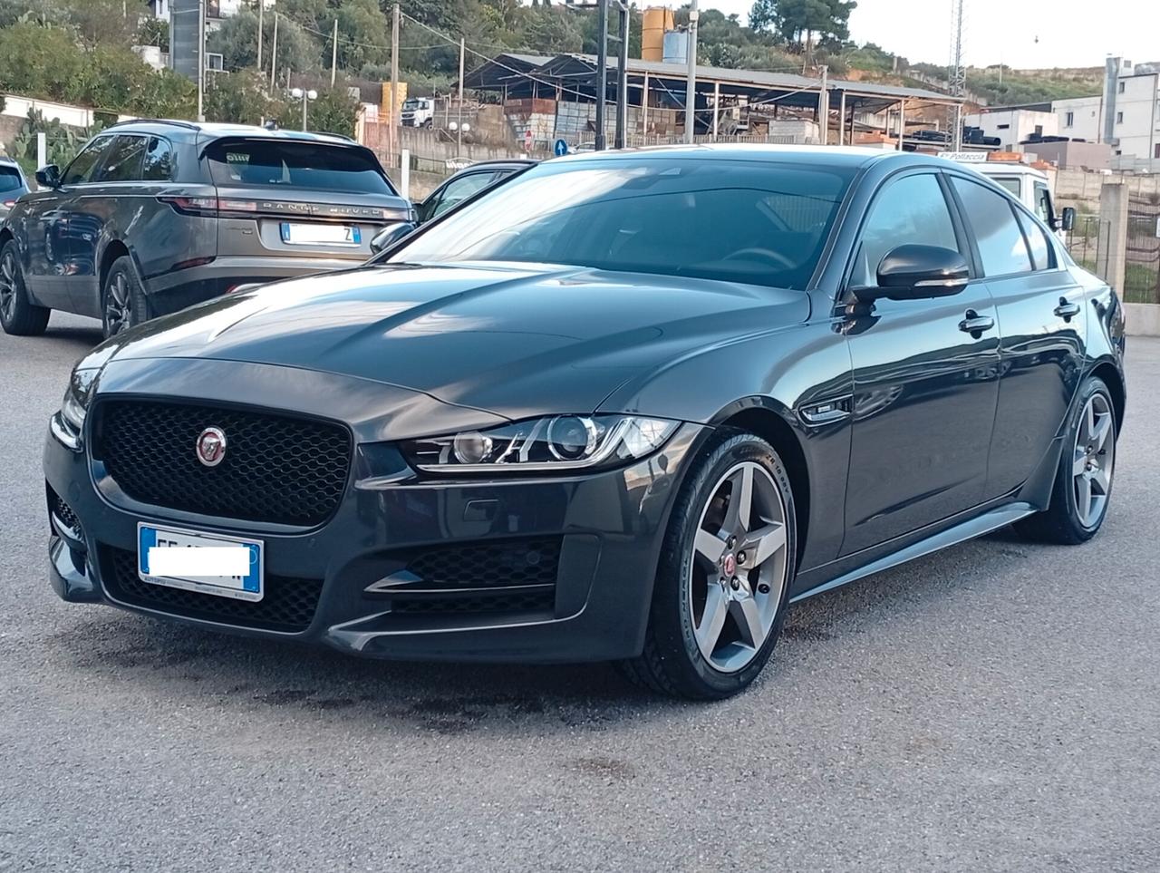 Jaguar XE 2.0 D Turbo Portfolio
