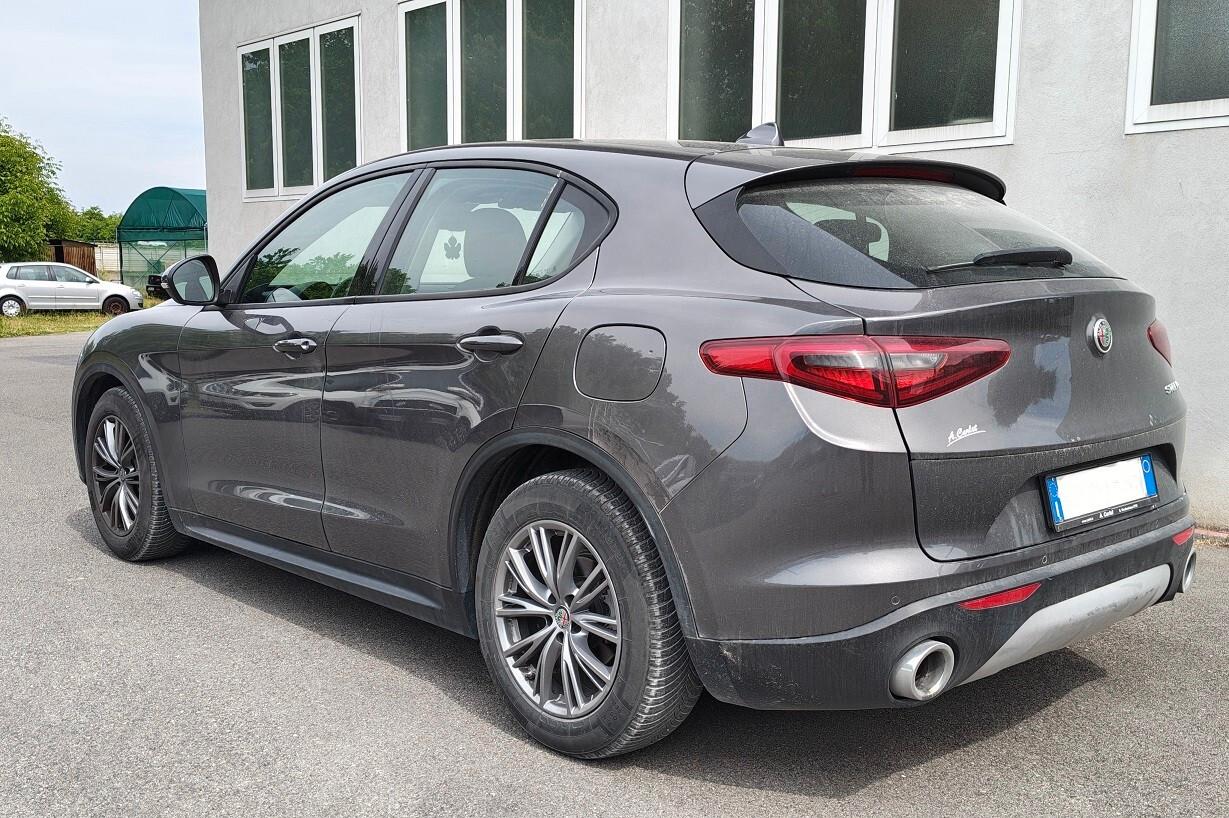 Alfa Romeo Stelvio 2.2 Turbodiesel 190 CV AT8 RWD Business
