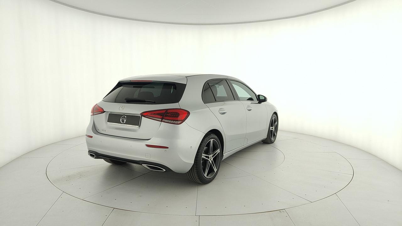 Mercedes-Benz A 180 d Sport auto