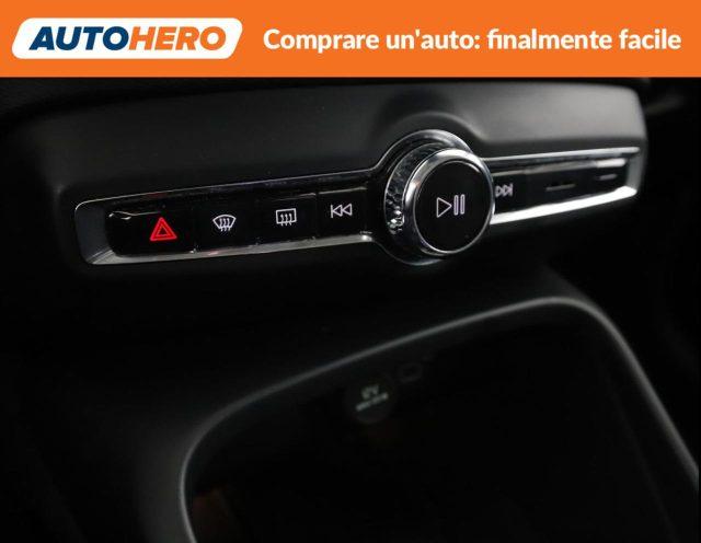 VOLVO XC40 B3 automatico Ultimate Dark N1