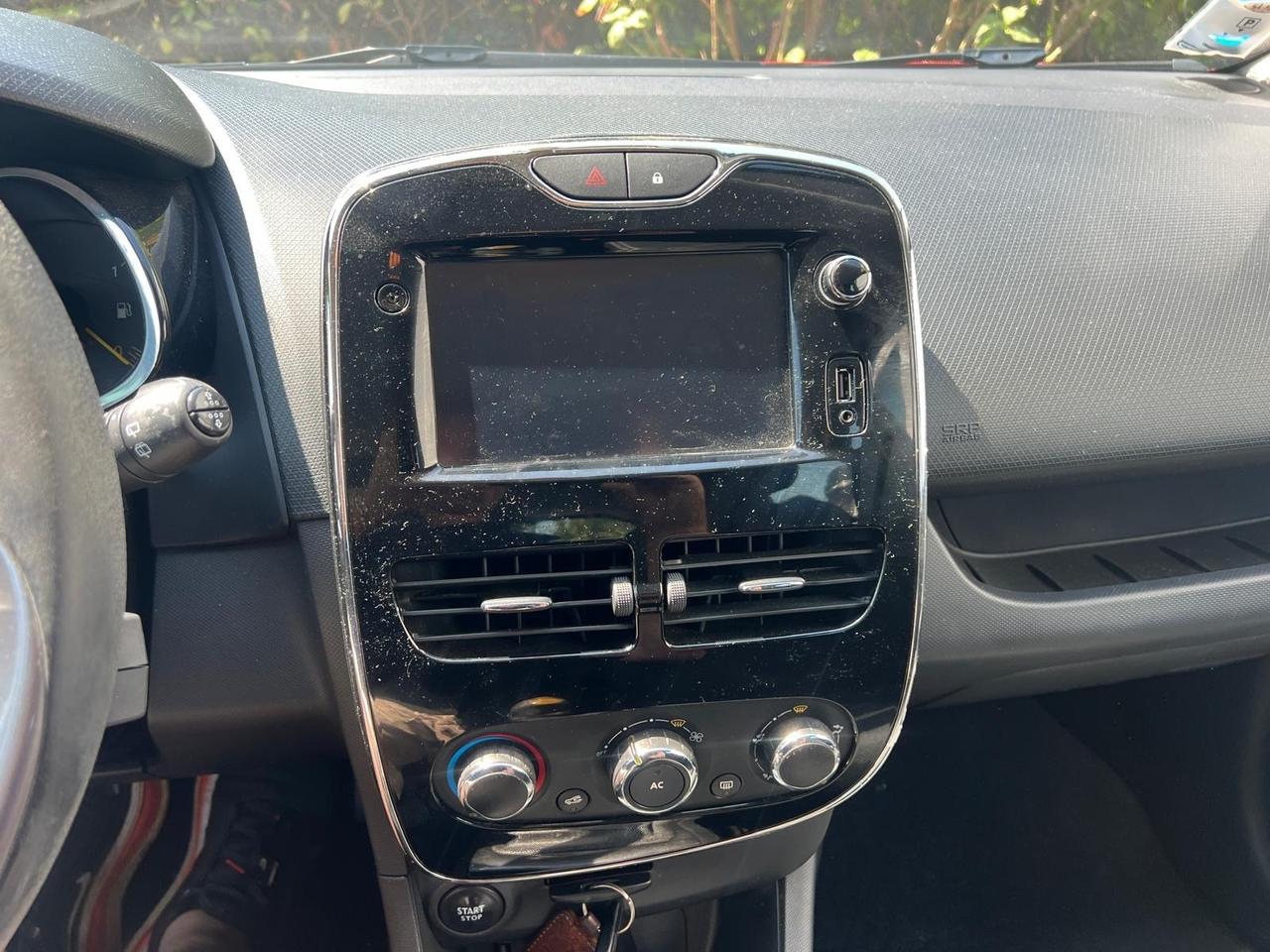 Renault Clio 0.9 TCe 12V 90CV 5 porte Costume National
