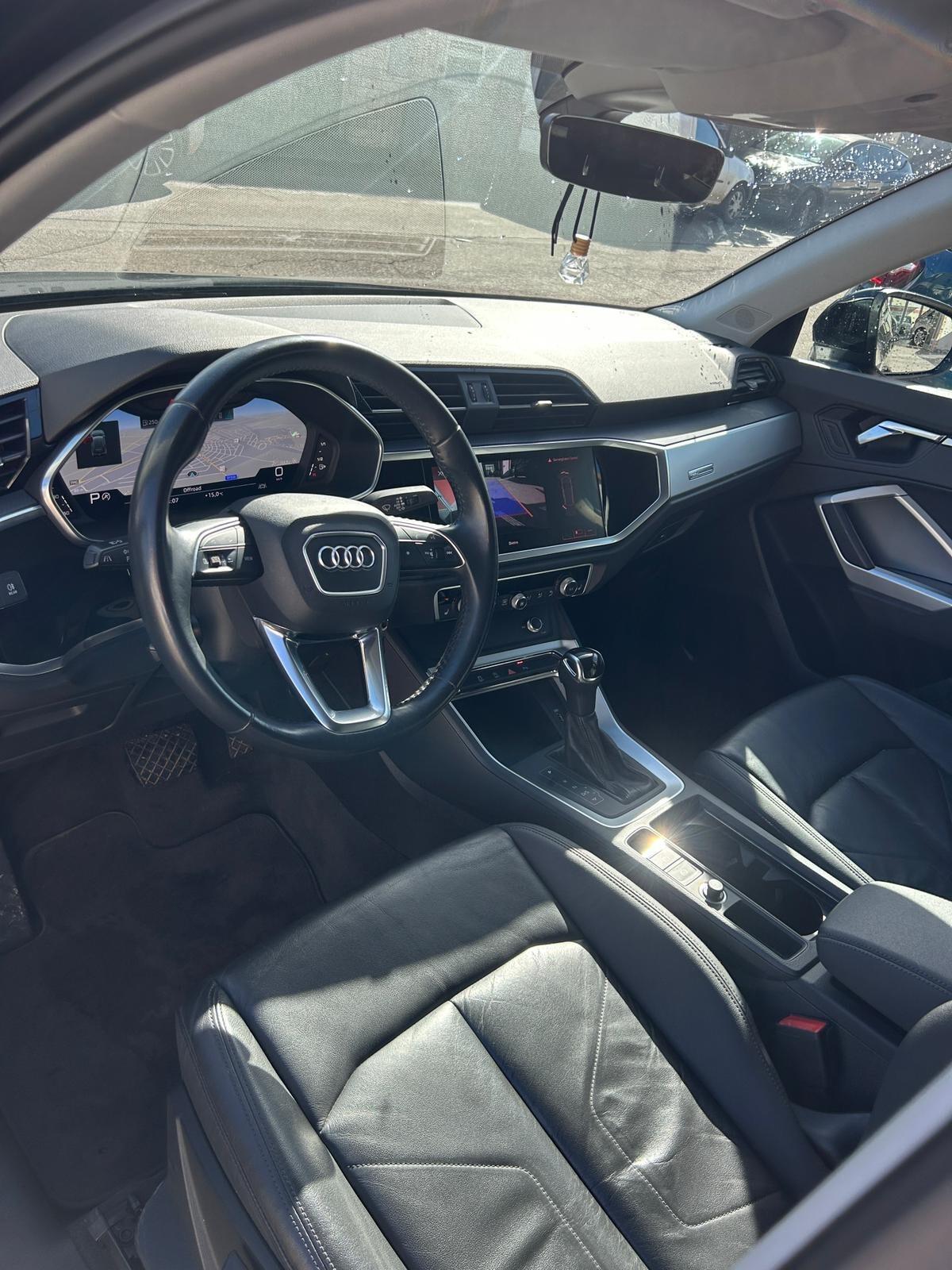 Audi Q3 2.0 tdi S-tronic Business Advanced-2020 MATRIX/CAR PLAY