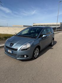 Peugeot 5008 2.0 HDi 150CV Tecno