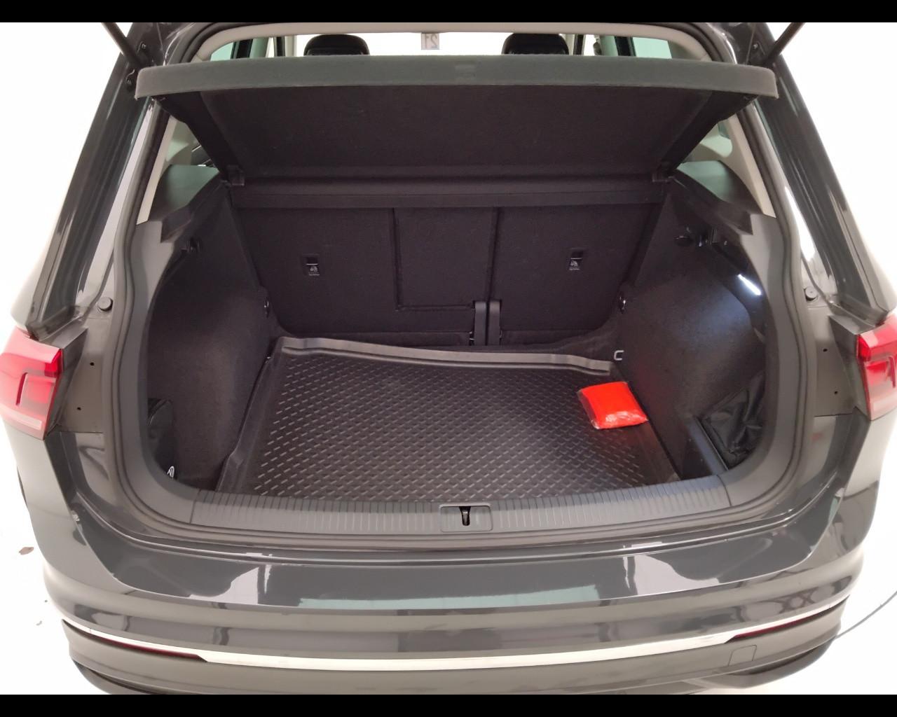 VOLKSWAGEN Tiguan II 2021 - Tiguan 1.5 tsi Life 150cv dsg