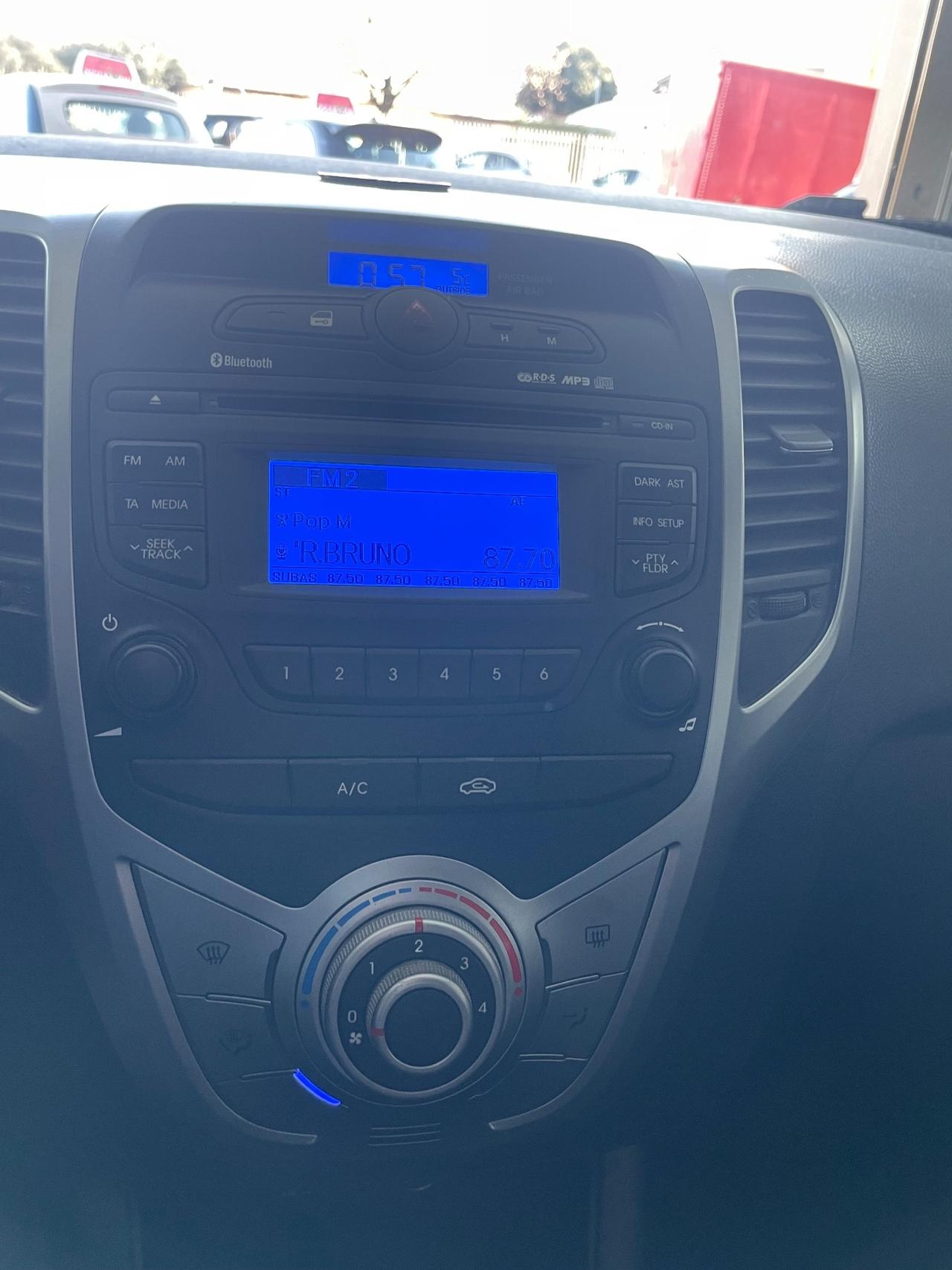 Hyundai iX20 1.4 90 CV Comfort - Nessun vincolo