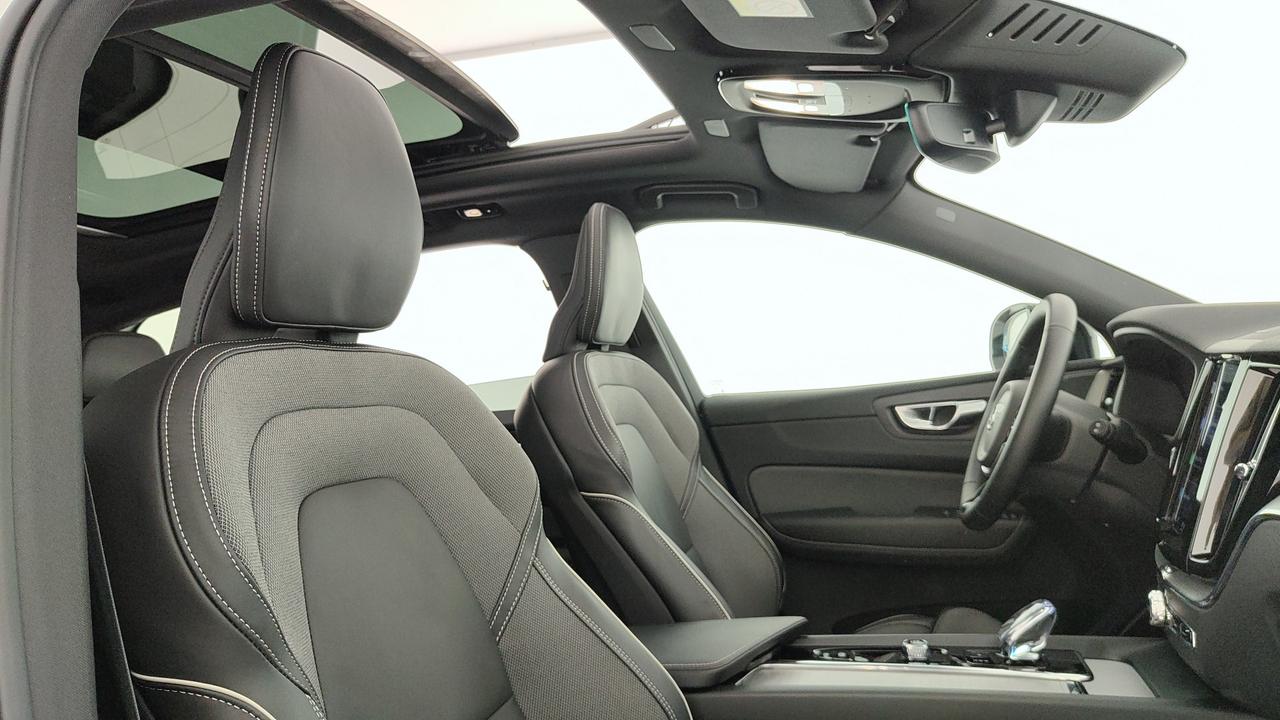 VOLVO XC60 2.0 t6 phev Plus Dark awd auto