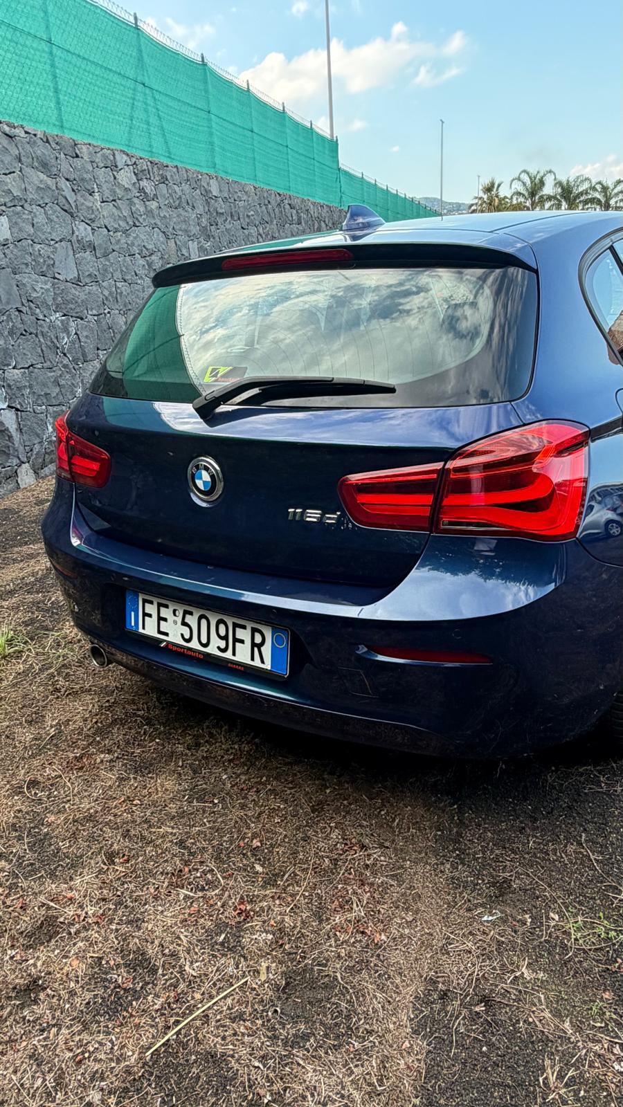 Bmw 116 116d 5p. Advantage