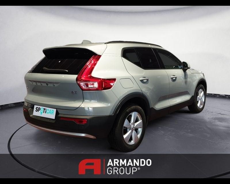 Volvo XC40 (2017-->) B3 automatico Essential
