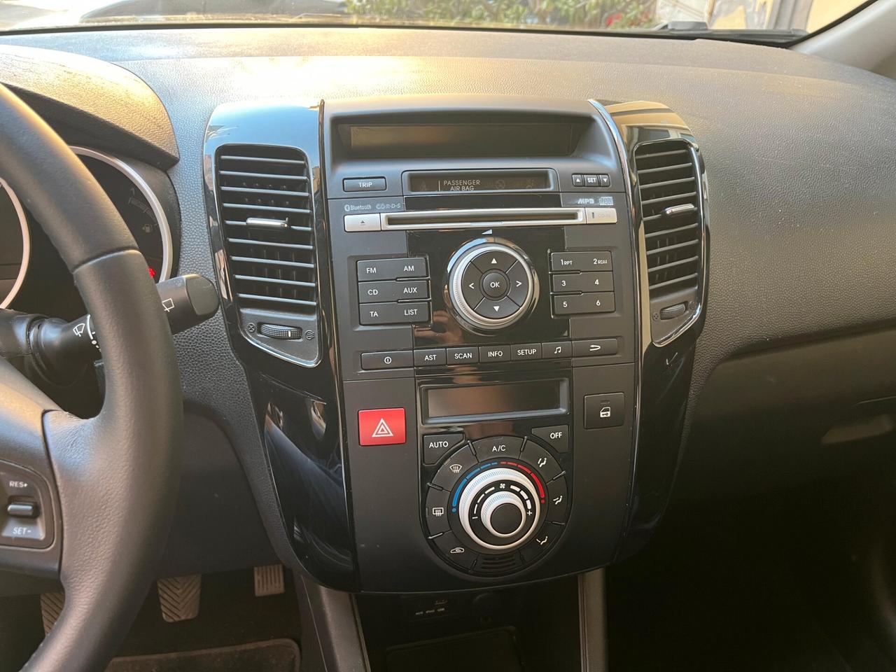 Kia Venga 1.4 CRDi 90CV Cool *TETTO PANORAMICO*