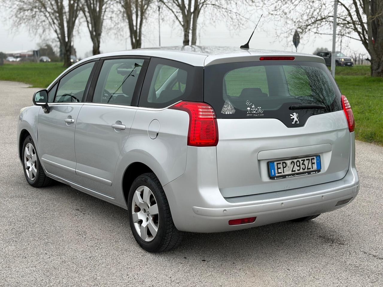 Peugeot 5008 1.6 diesel 2013 7 posti