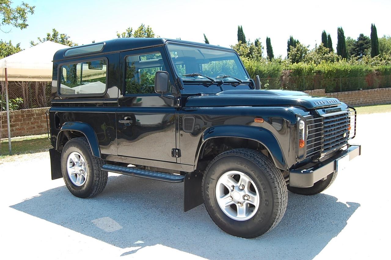 Land Rover Defender 90 2.4 TD4 Station Wagon SE