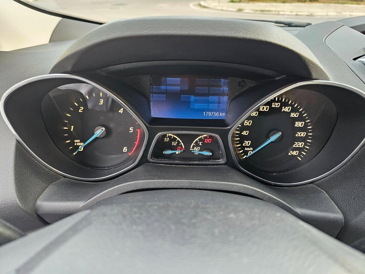 Ford Kuga 2.0 TDCI 140 CV 4WD Titanium