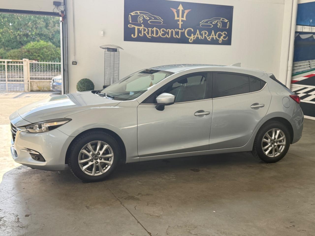 Mazda 3 1.5 Skyactiv-D 90.000KM