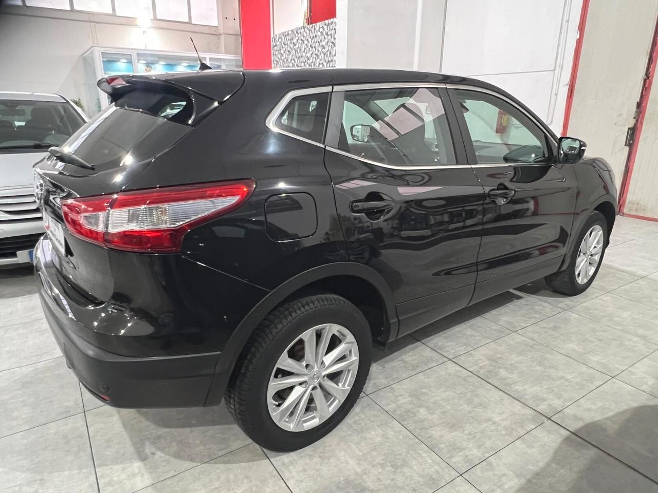 Nissan Qashqai 1.6 dCi 4WD Tekna 131 cv 2014
