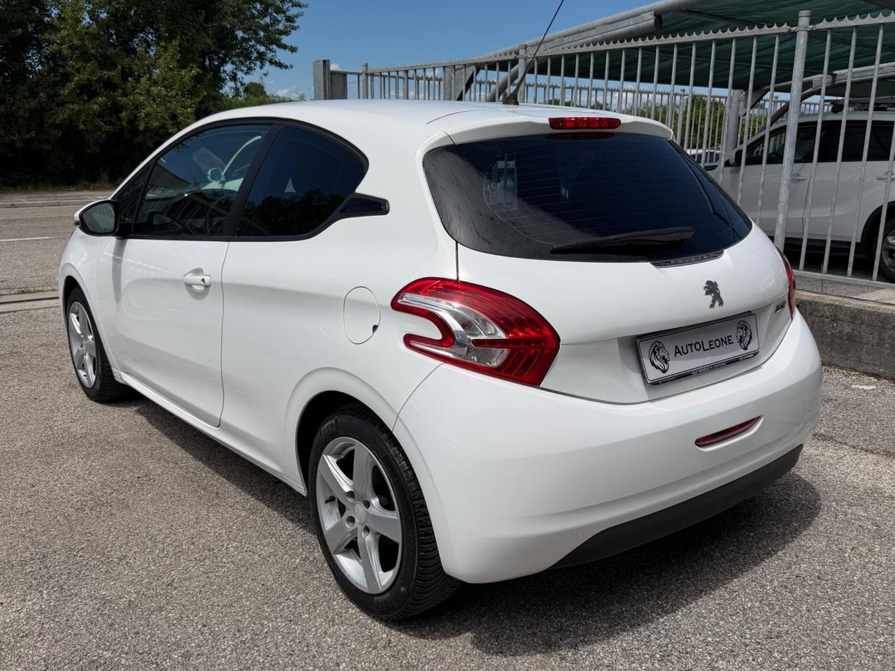 Peugeot 208 1.2 VTi 82 CV 3 porte Allure Perfetta