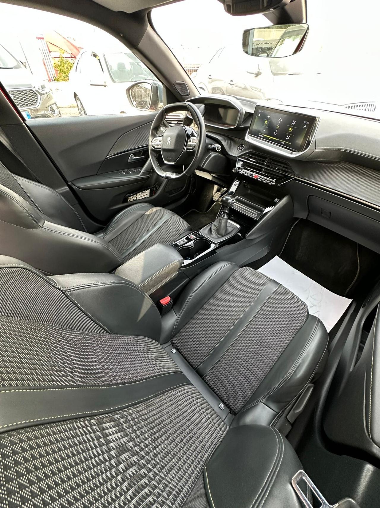 Peugeot 2008 GT Line 130cv Finanz. Senza Busta Paga