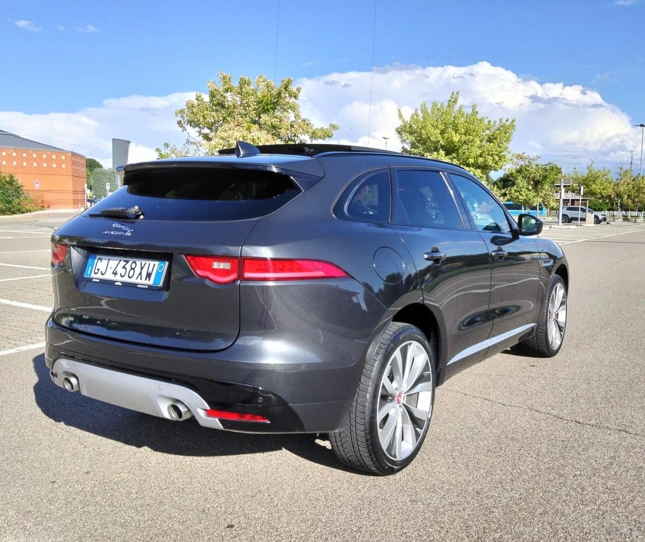 Jaguar F-Pace S 3.0 D V6 300 CV AWD Automatic*Navi*Alcantara