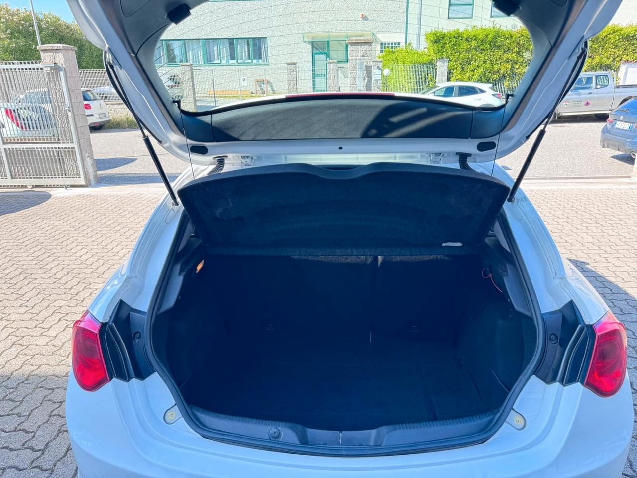 Alfa Romeo Giulietta 1.6 JTDm 120 CV
