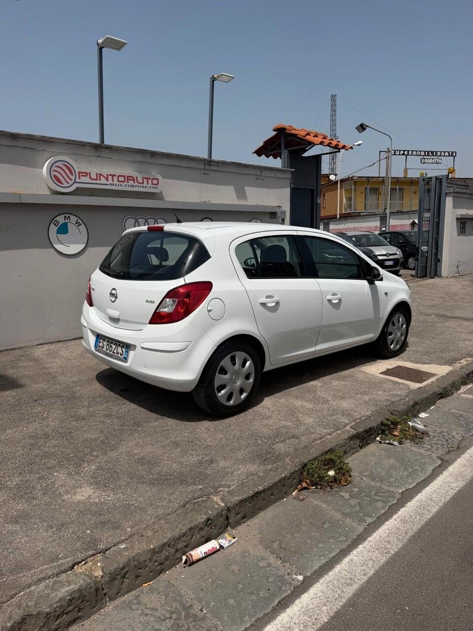 Opel Corsa 1.2 85CV 5 porte GPL-TECH Edition