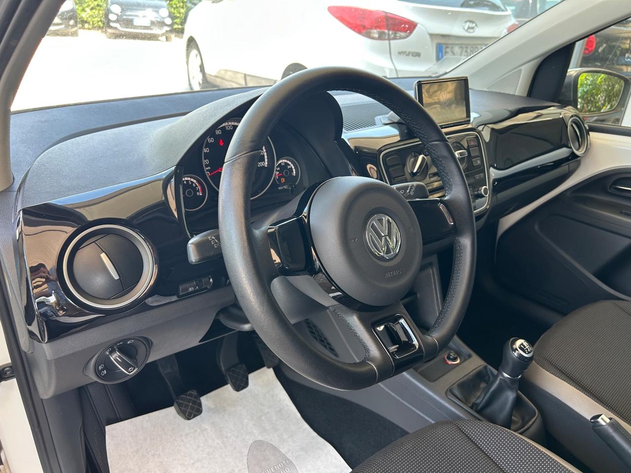 VW up! 1.0 *50000KM* 5P HIGH UP NEOPATENTATI