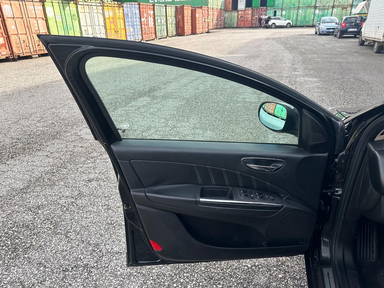 Lancia Delta 1.6 MJT DPF Silver