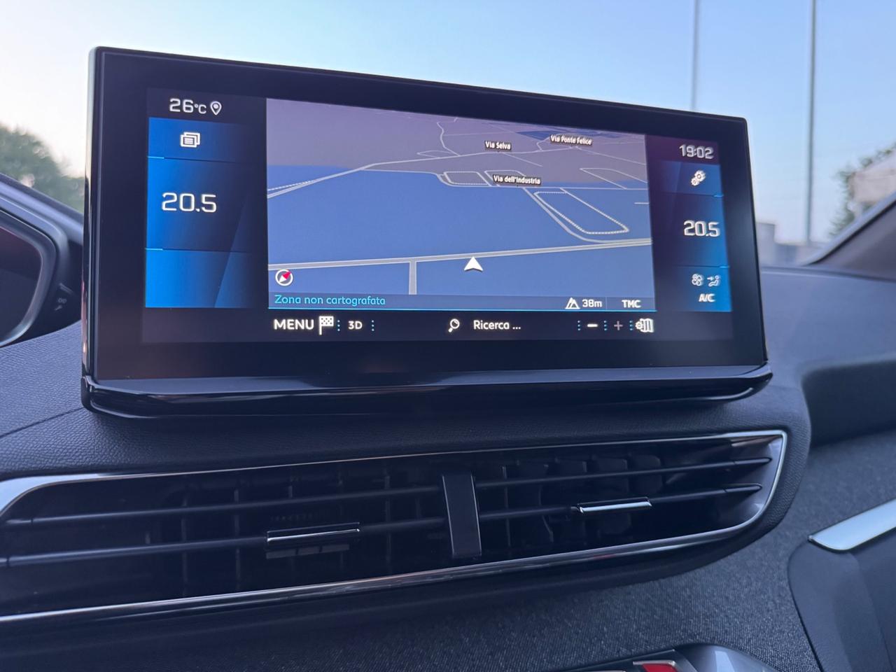 Peugeot 3008 BlueHDi 130 S&S EAT8 Allure