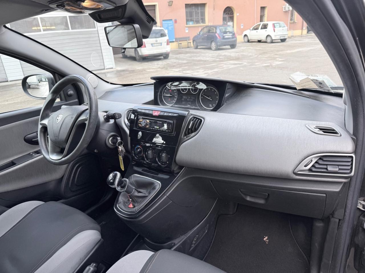 Lancia Ypsilon 1.2 69 CV 5 porte GPL Ecochic Gold