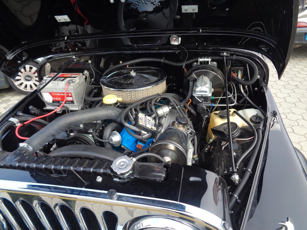 Jeep CJ-7 GOLDEN EAGLE (LAREDO)