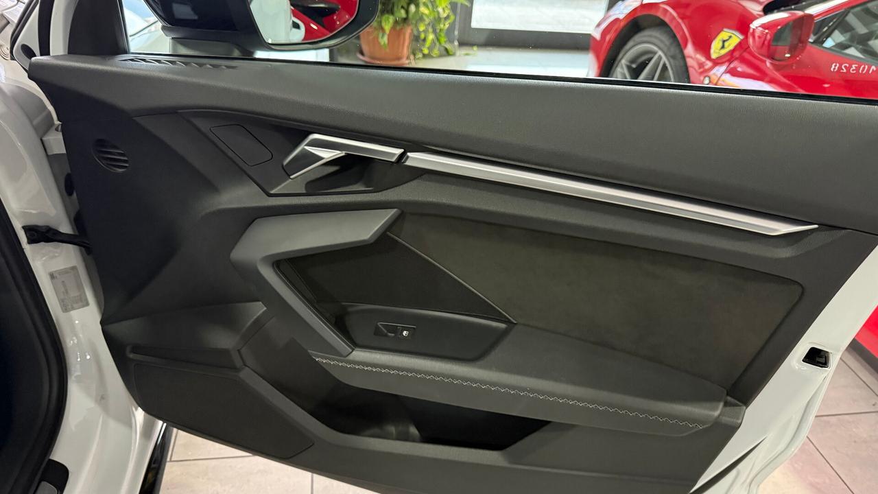 AUDI A3 SPORTBACK S LINE TETTO APRIBILE