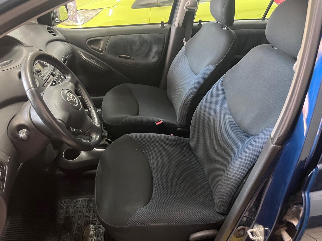 Toyota Yaris 1.4 tdi D-4D cat 5 porte Sol