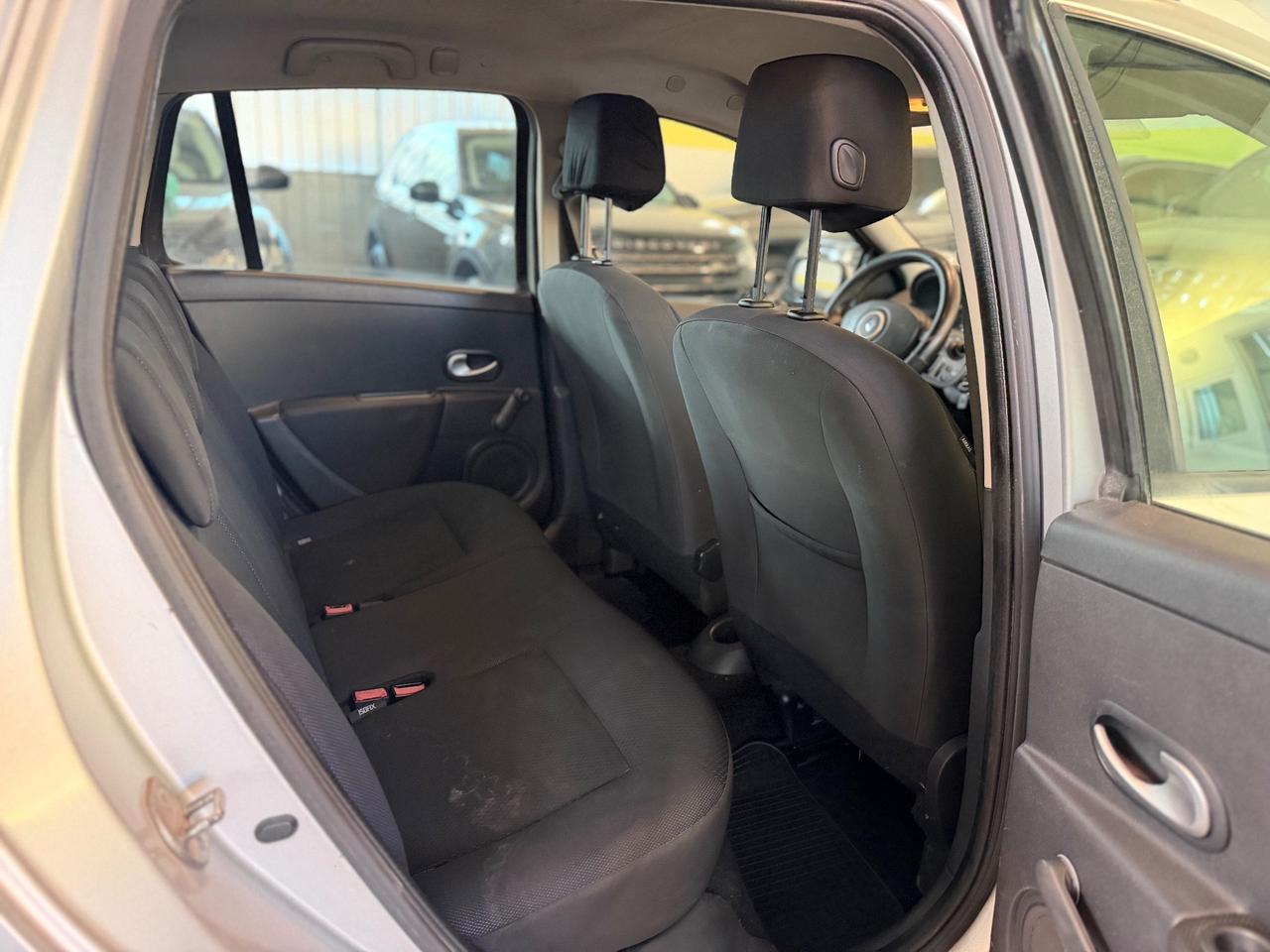 Renault Clio 1.2 16V SporTour Dynamique Neopatentati