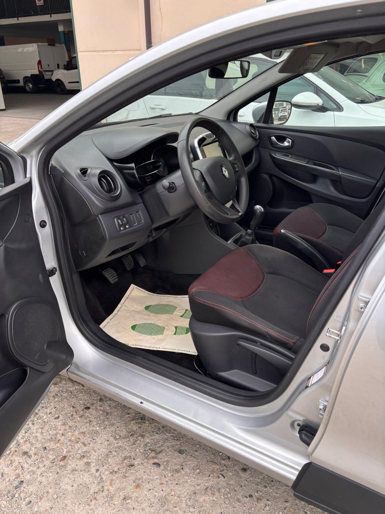 Renault Clio 1.5 dCi 8V 75CV 5 porte Wave