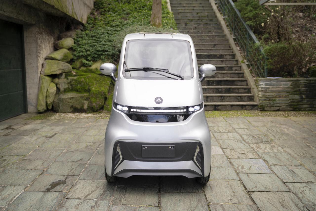 Cabin Active Virea - Muvia - Auto senza patente - Dispositivo medico - Scooter cabinato