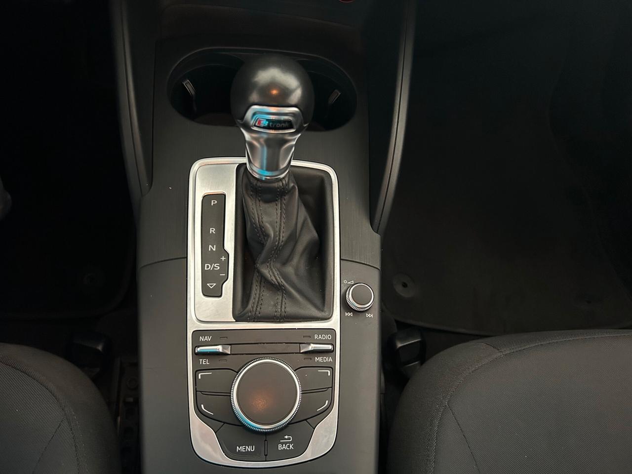 Audi A3 Sportback 1.6 TDI 110cv ADMIRED S-TRONIC E6