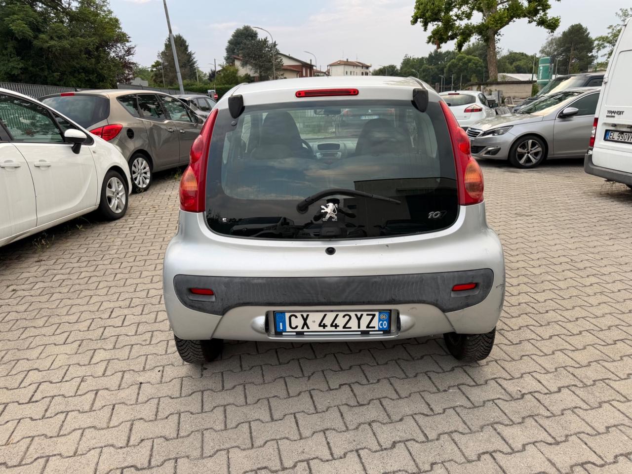 Peugeot 107 1.0 68CV 3p. Sweet Years