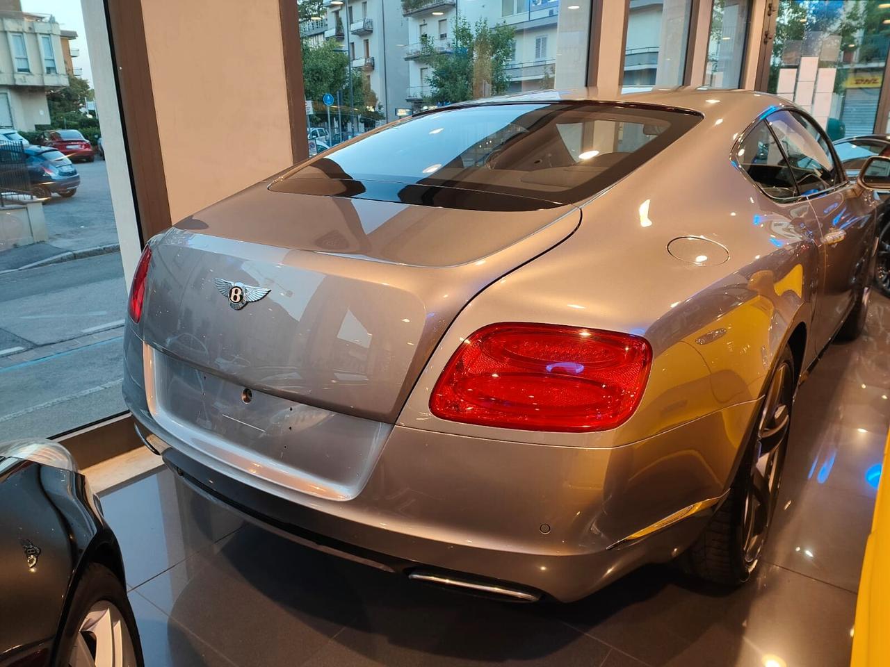 Bentley Continental GT V12