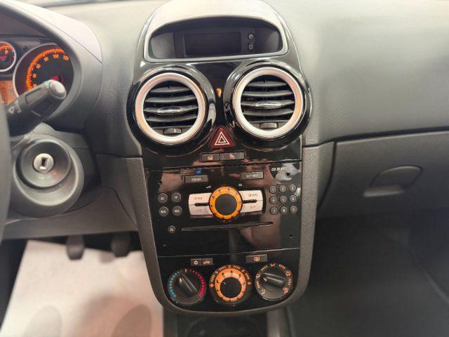 OPEL Corsa 1.2 5 porte Cosmo