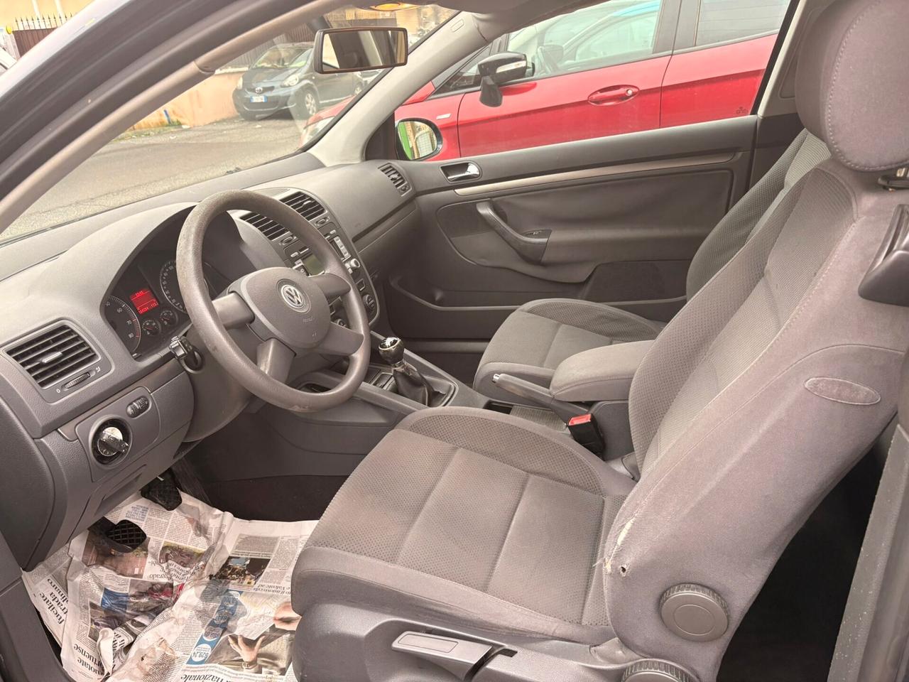 Volkswagen Golf 1.6 16V FSI 3p. Sportline