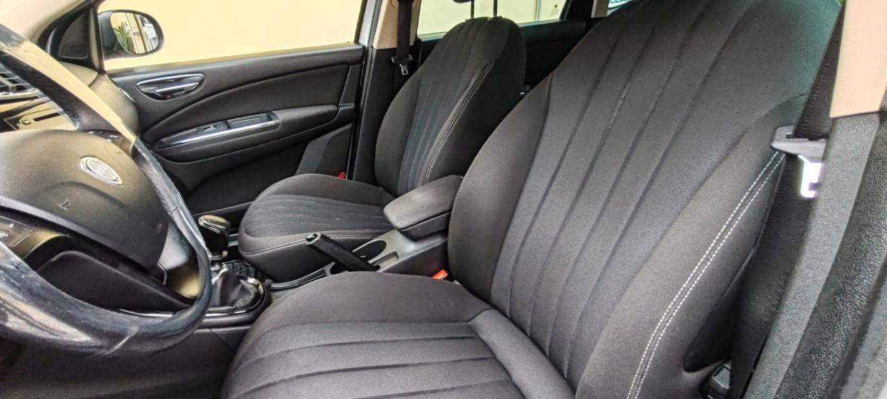 Lancia Delta 1.6 MJT DPF 120cv Gold